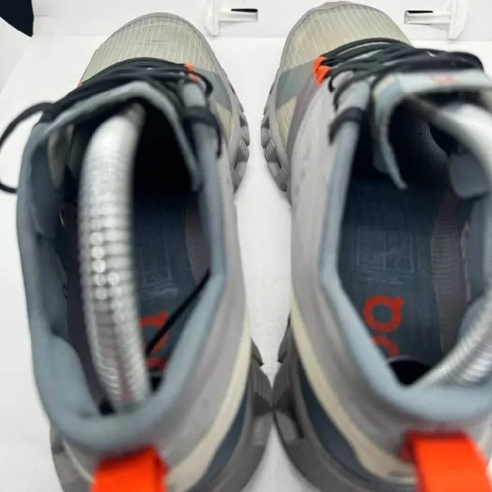 On Cloudswift Womens Size 7 Gray shoes sneakers